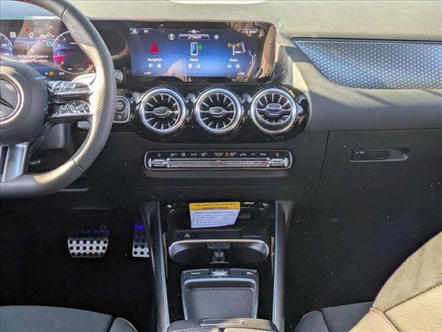 new 2025 Mercedes-Benz GLA 250 car, priced at $51,935