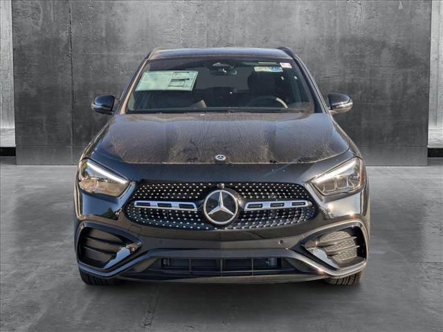 new 2025 Mercedes-Benz GLA 250 car, priced at $51,935