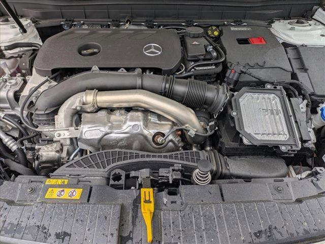 new 2025 Mercedes-Benz GLB 250 car, priced at $48,645