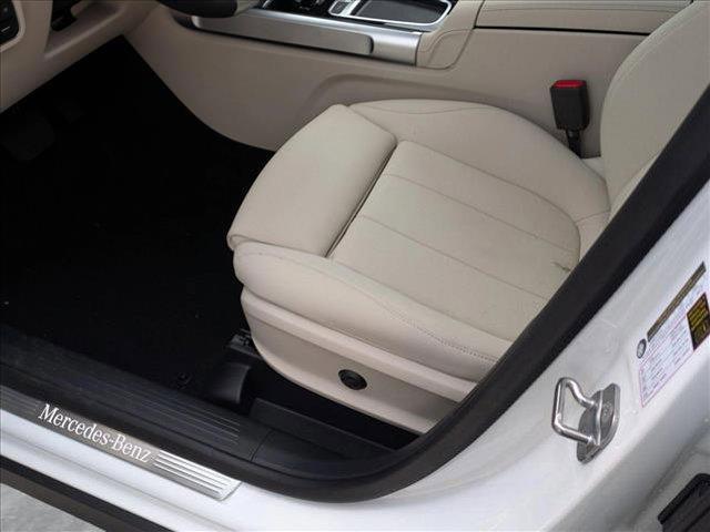 new 2025 Mercedes-Benz GLB 250 car, priced at $48,645