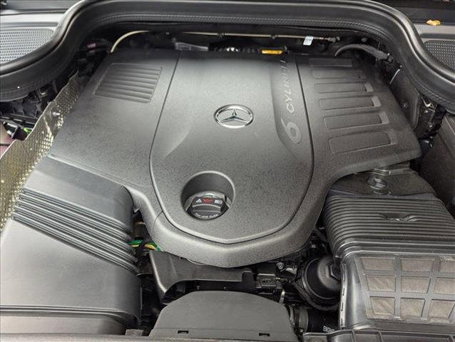 new 2025 Mercedes-Benz GLS 450 car, priced at $93,385