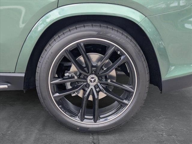 new 2025 Mercedes-Benz GLS 580 car, priced at $143,900