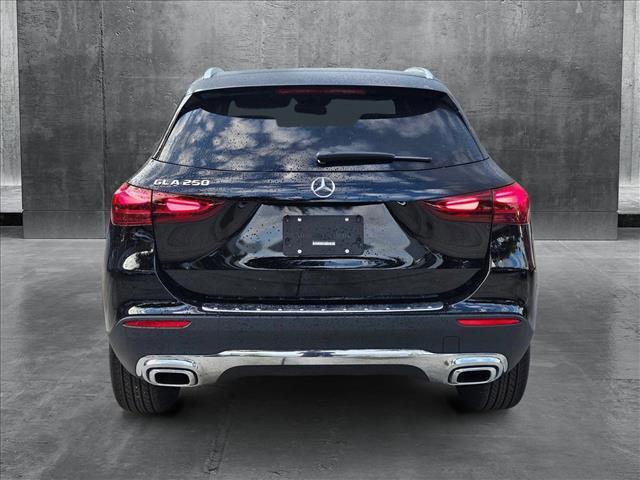 new 2025 Mercedes-Benz GLA 250 car, priced at $42,250