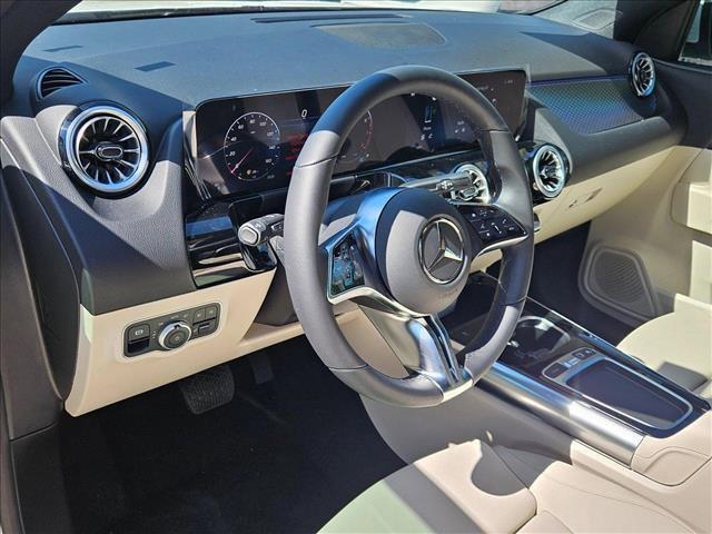 new 2025 Mercedes-Benz GLA 250 car, priced at $44,345