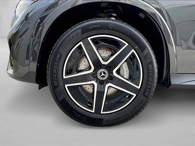 new 2026 Mercedes-Benz GLC 300 car, priced at $58,090