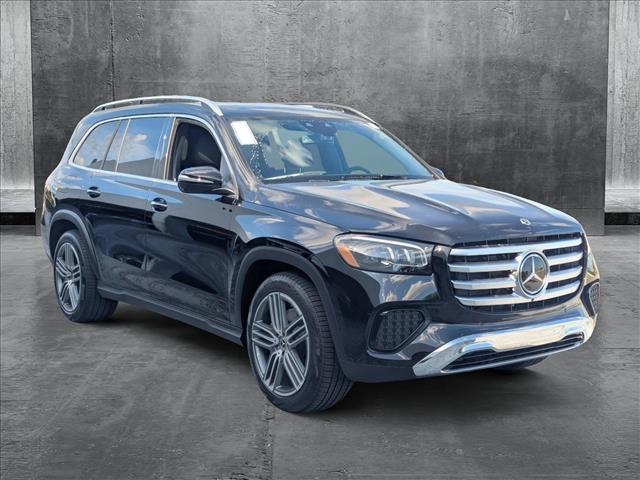 new 2025 Mercedes-Benz GLS 450 car, priced at $91,945