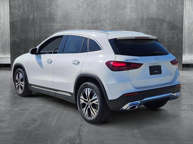 new 2025 Mercedes-Benz GLA 250 car, priced at $46,680