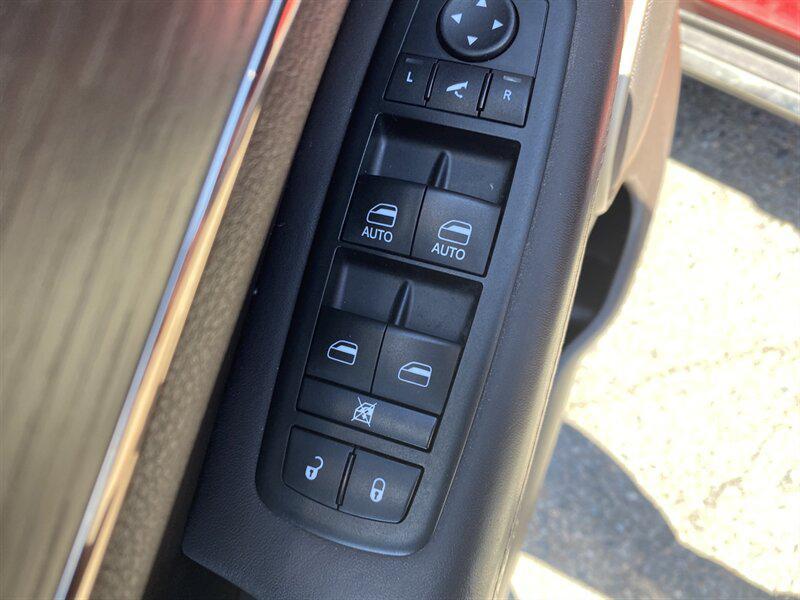 used 2014 Jeep Grand Cherokee car, priced at $9,988