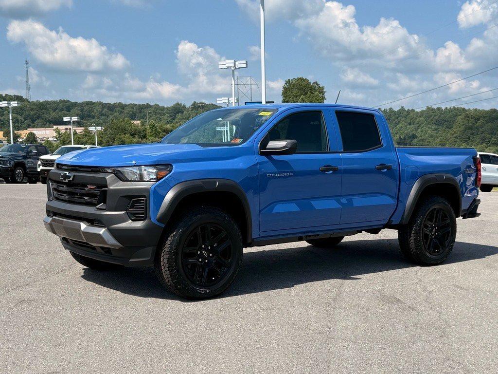 new 2025 Chevrolet Colorado car, priced at $42,595