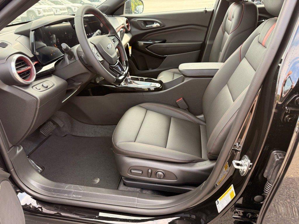 new 2025 Chevrolet Trax car, priced at $26,310