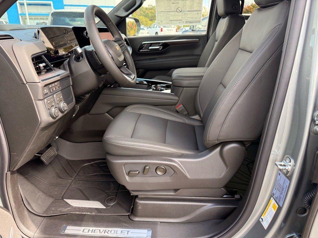 new 2026 Chevrolet Suburban car, priced at $76,275