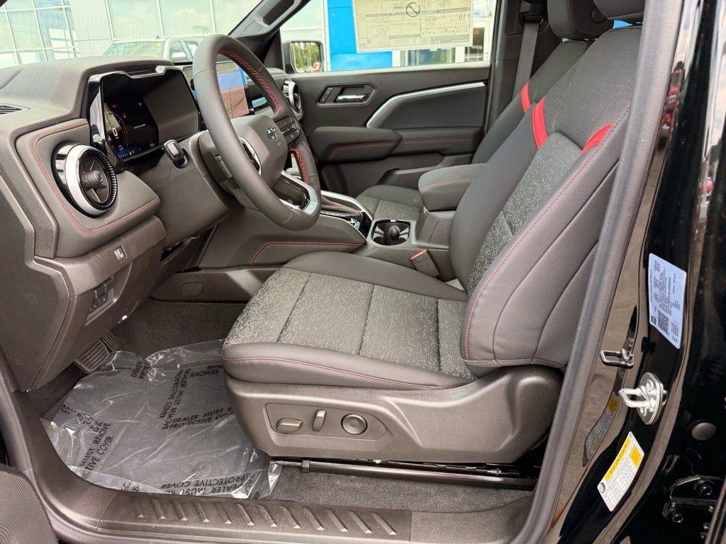 new 2025 Chevrolet Colorado car