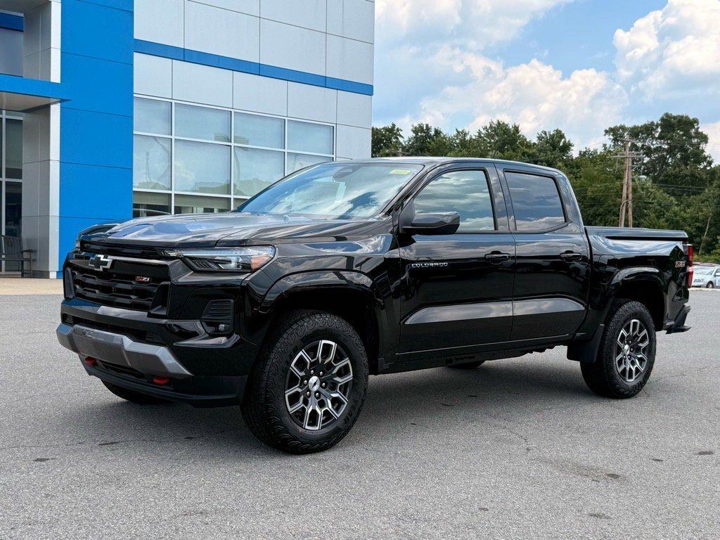 new 2025 Chevrolet Colorado car