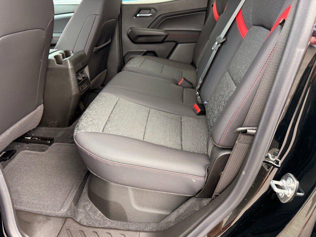 new 2025 Chevrolet Colorado car