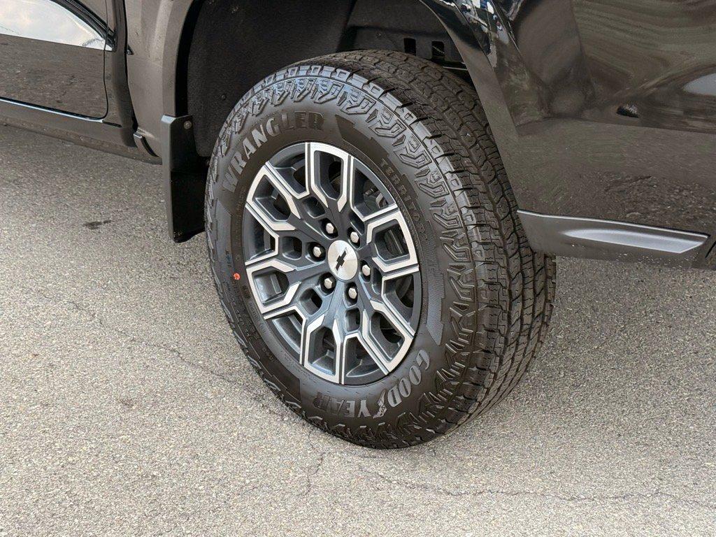new 2025 Chevrolet Colorado car