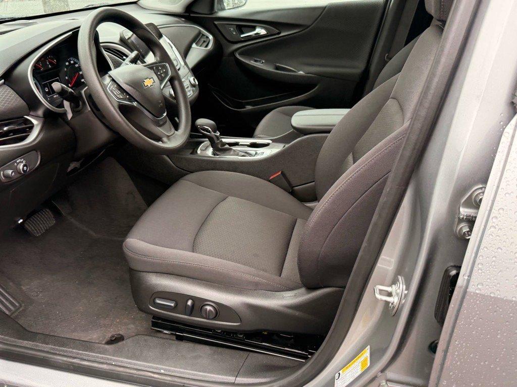 used 2025 Chevrolet Malibu car, priced at $26,500