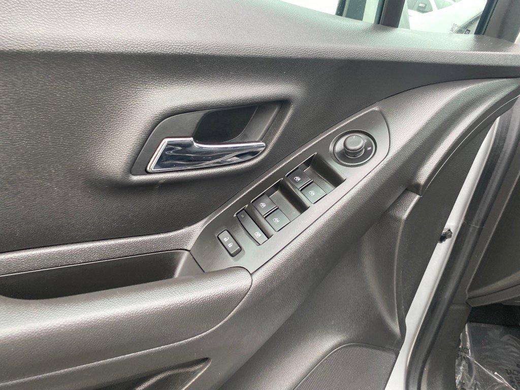used 2020 Chevrolet Trax car, priced at $15,990