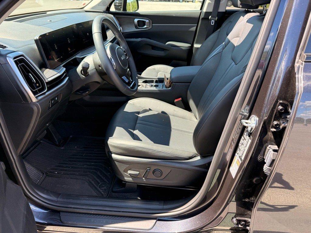 used 2025 Kia Sorento car, priced at $36,845