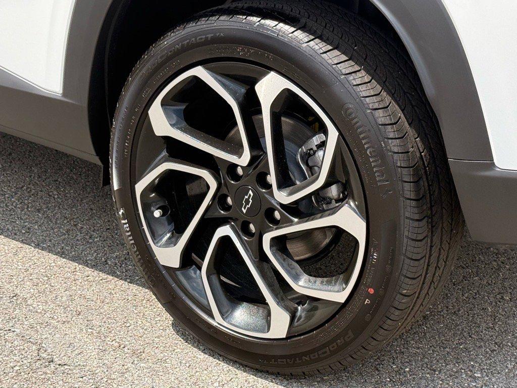 new 2025 Chevrolet Trax car, priced at $26,380