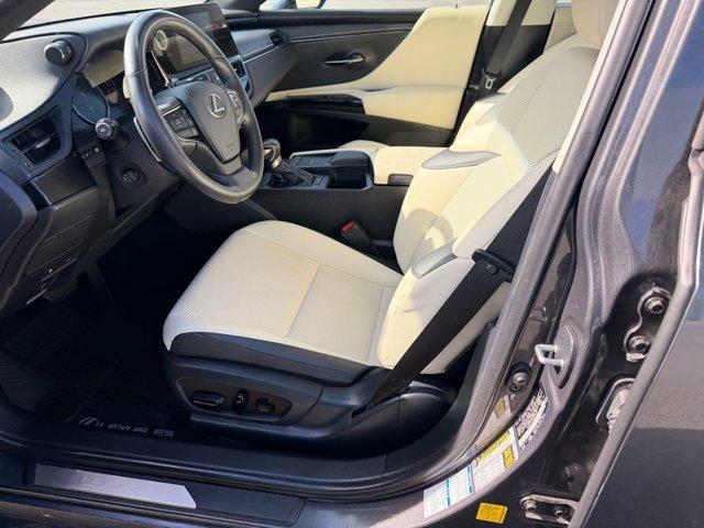 used 2022 Lexus ES 250 car, priced at $31,984