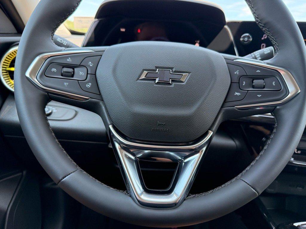 new 2025 Chevrolet Trax car, priced at $25,690