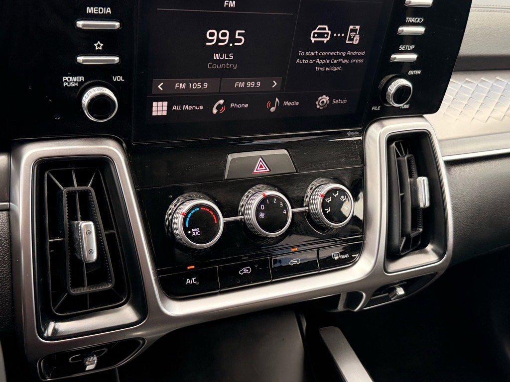 used 2023 Kia Sorento car, priced at $25,729