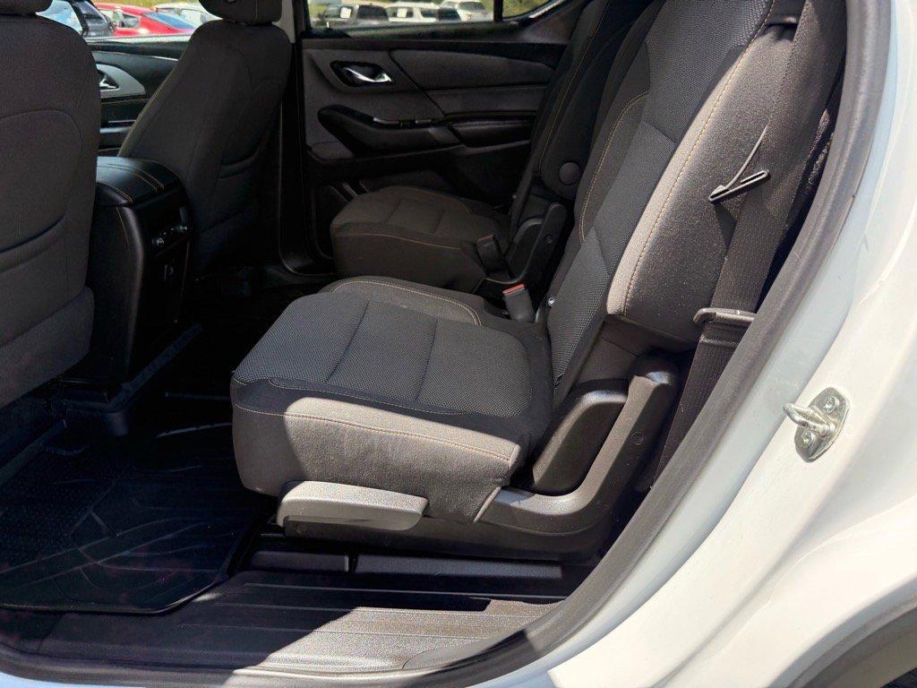 used 2020 Chevrolet Traverse car, priced at $21,718