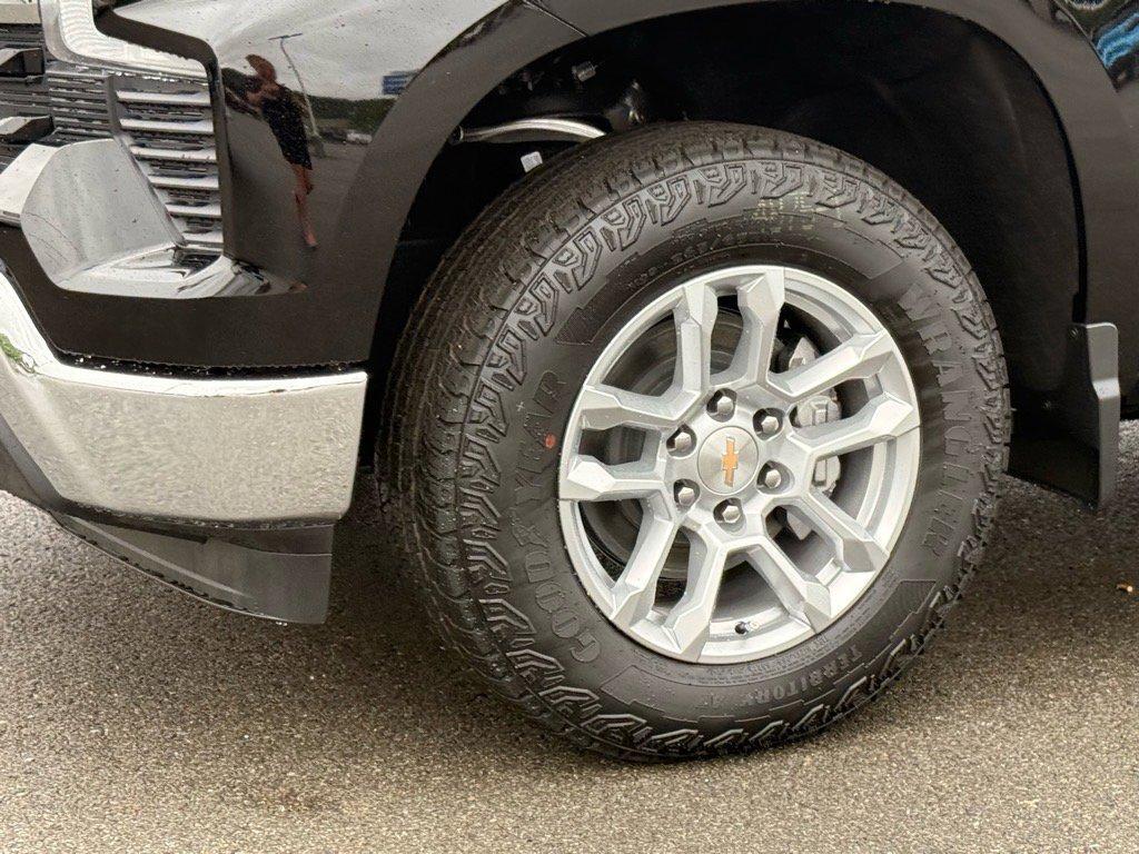 new 2025 Chevrolet Silverado 1500 car, priced at $49,646