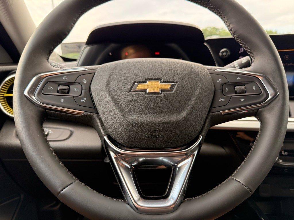 new 2025 Chevrolet Trax car, priced at $26,175