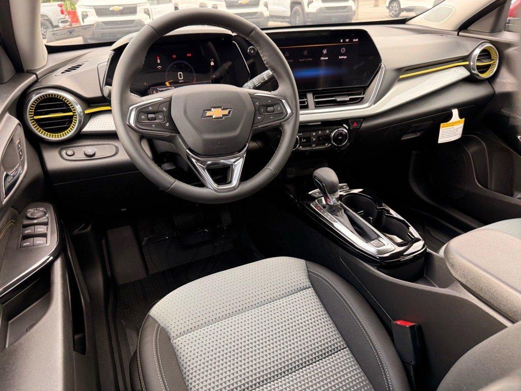 new 2025 Chevrolet Trax car, priced at $26,175