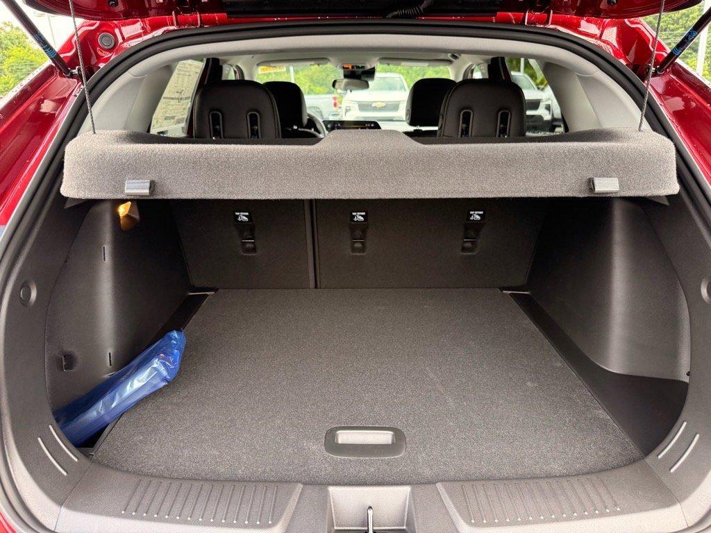 new 2025 Chevrolet Trax car, priced at $26,175