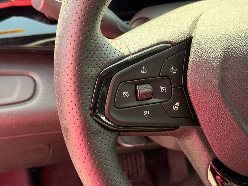 new 2025 Chevrolet Trax car, priced at $27,380