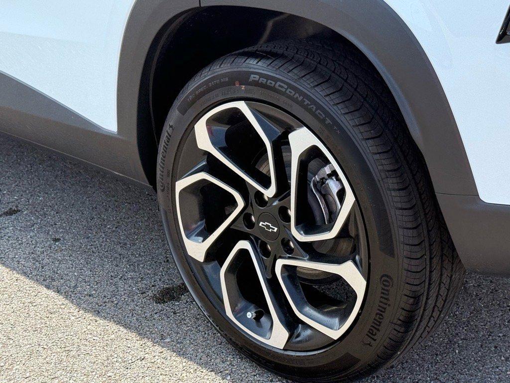 new 2025 Chevrolet Trax car, priced at $27,380