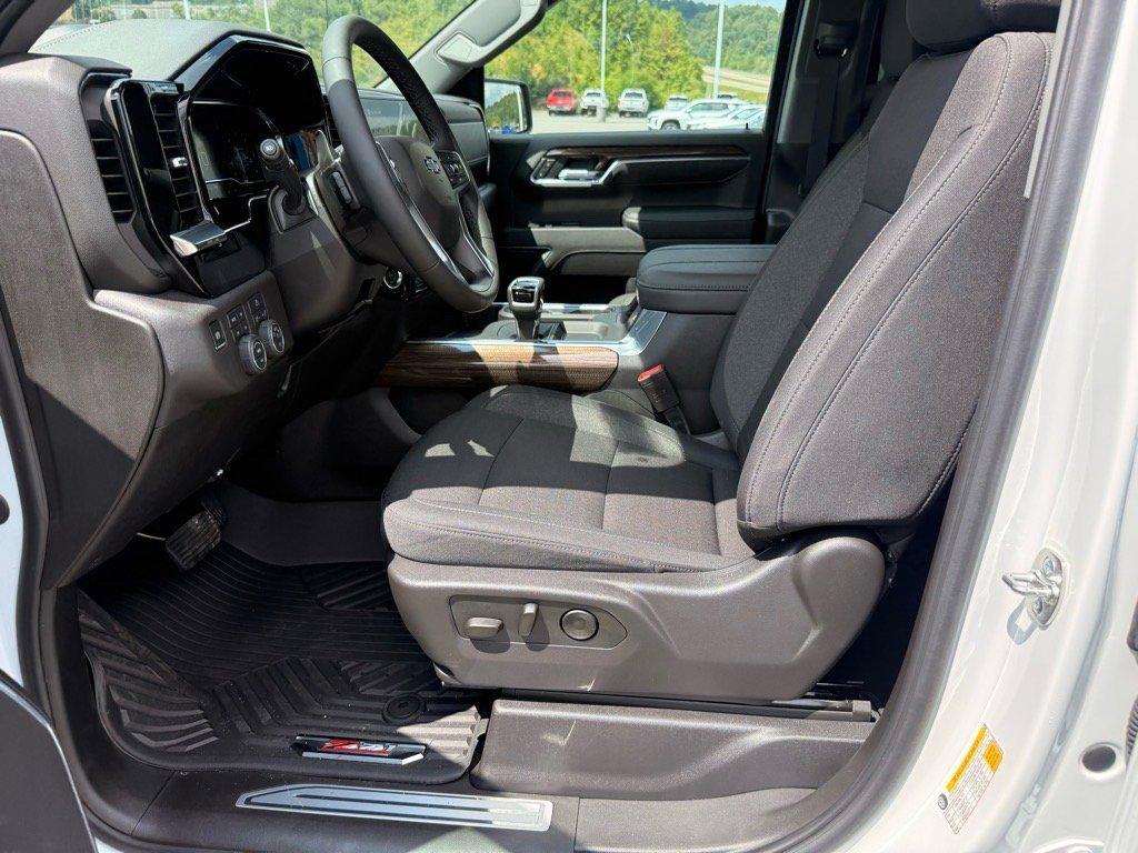 new 2025 Chevrolet Silverado 1500 car