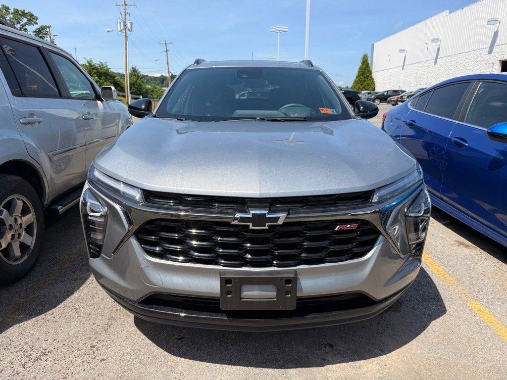 used 2025 Chevrolet Trax car, priced at $26,999
