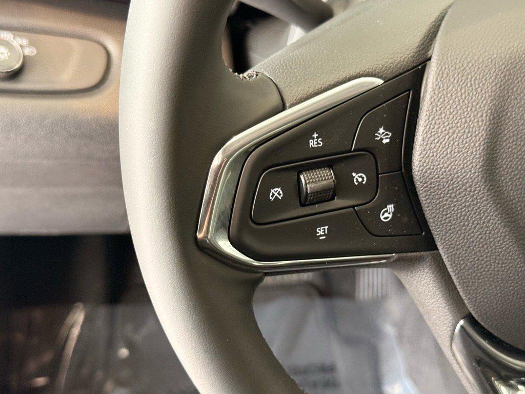 new 2025 Chevrolet Trax car, priced at $25,690
