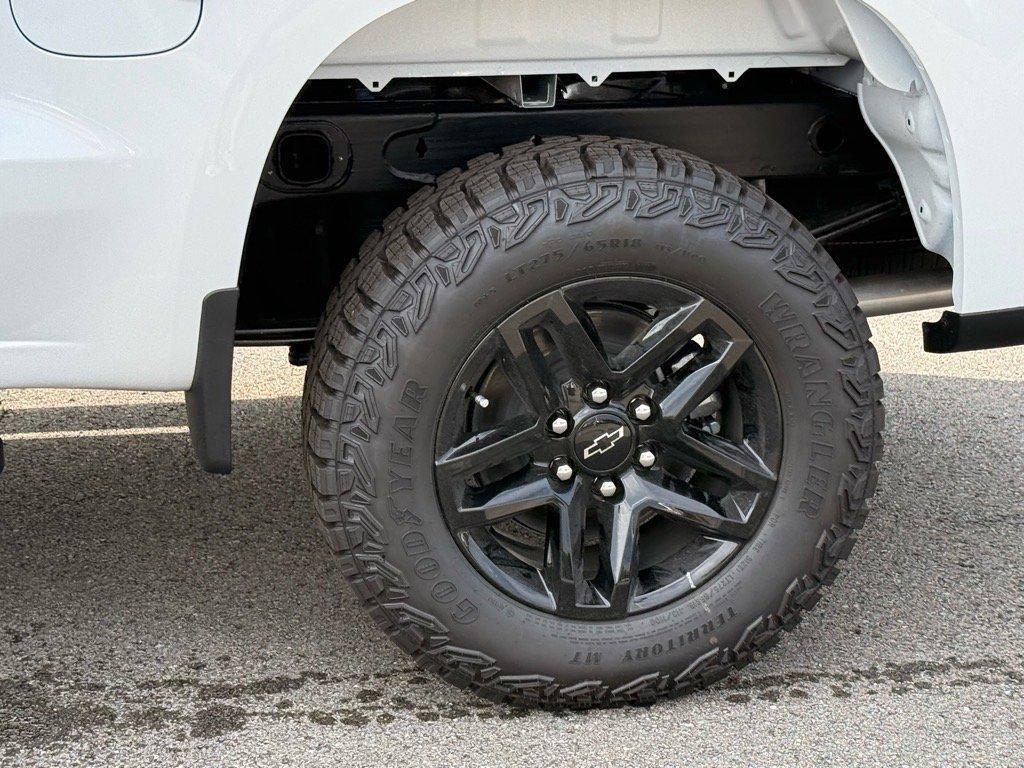 new 2025 Chevrolet Silverado 1500 car, priced at $52,742