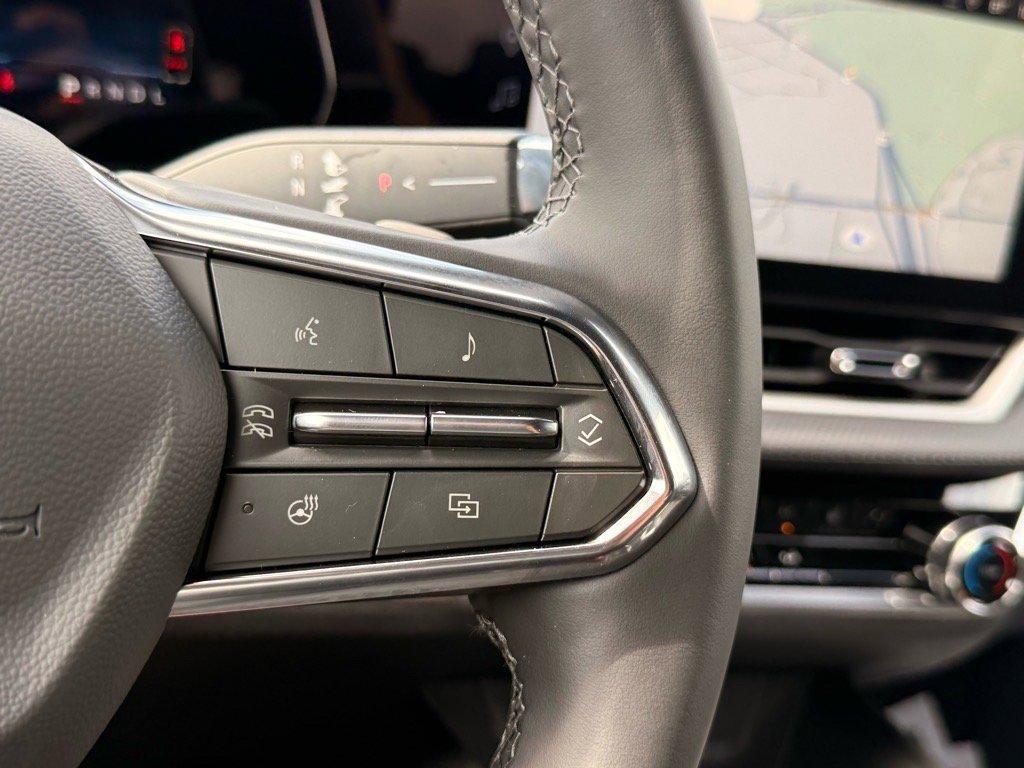 new 2026 Chevrolet Equinox car, priced at $32,560
