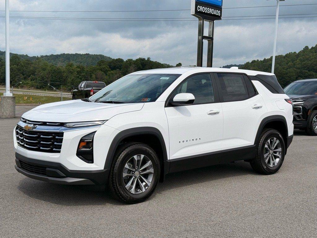 new 2026 Chevrolet Equinox car, priced at $32,560