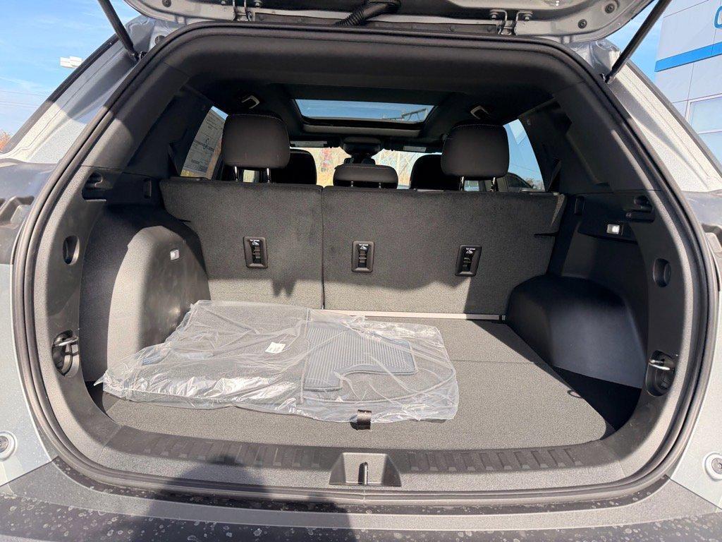 new 2026 Chevrolet Equinox car, priced at $35,300