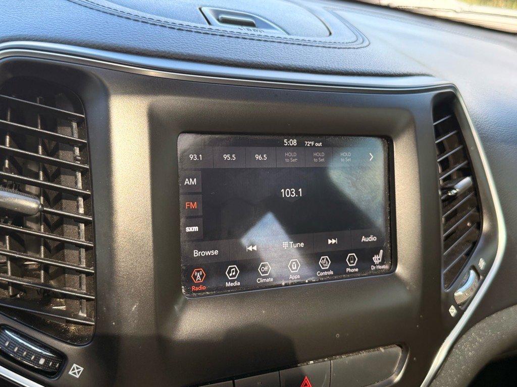 used 2020 Jeep Cherokee car, priced at $16,949