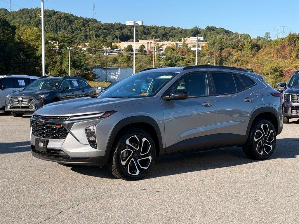 used 2025 Chevrolet Trax car, priced at $24,814