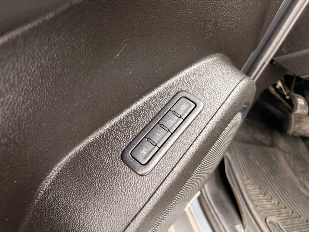 used 2018 GMC Yukon car, priced at $35,500
