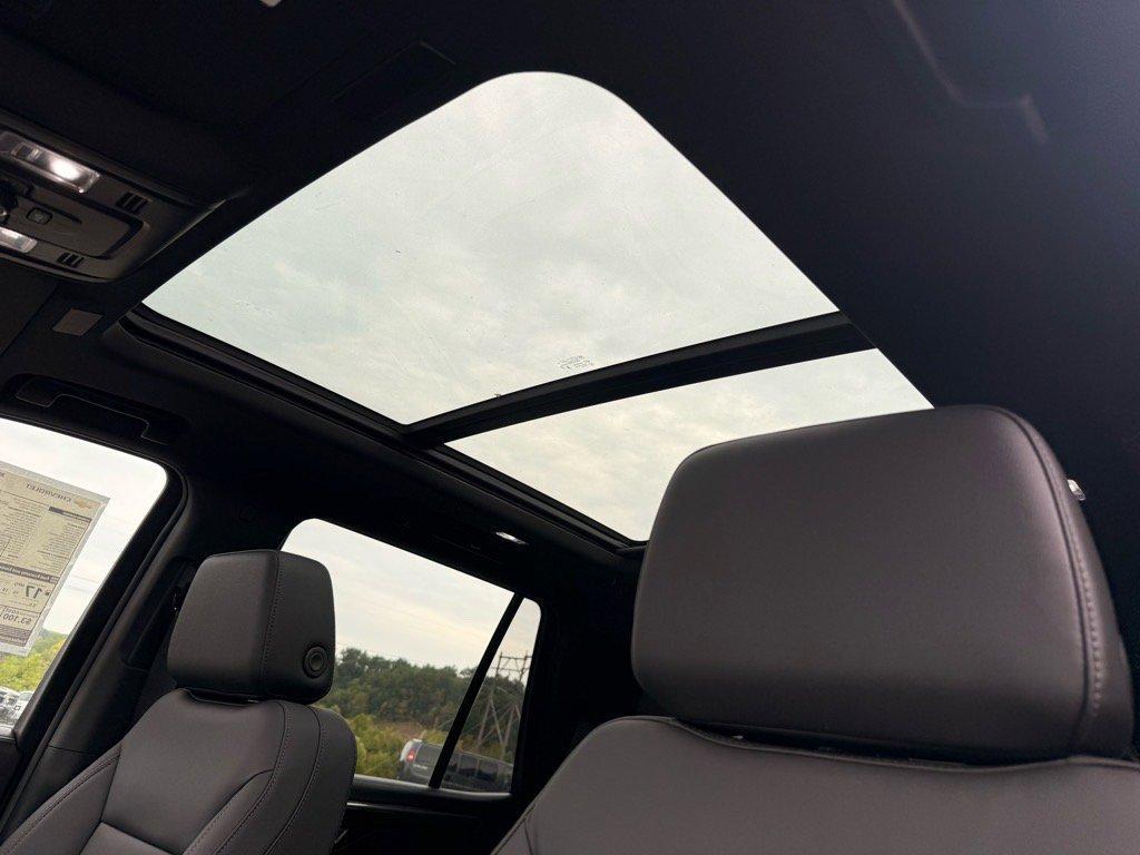 new 2025 Chevrolet Tahoe car, priced at $68,669