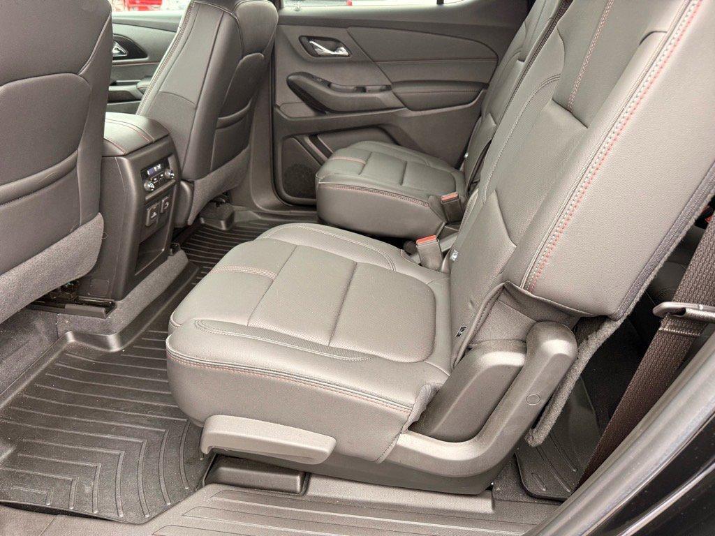 used 2023 Chevrolet Traverse car, priced at $39,985