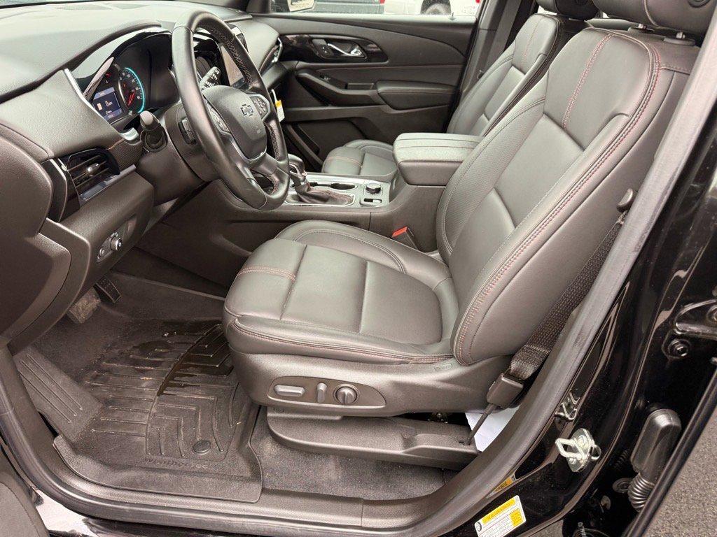used 2023 Chevrolet Traverse car, priced at $39,985