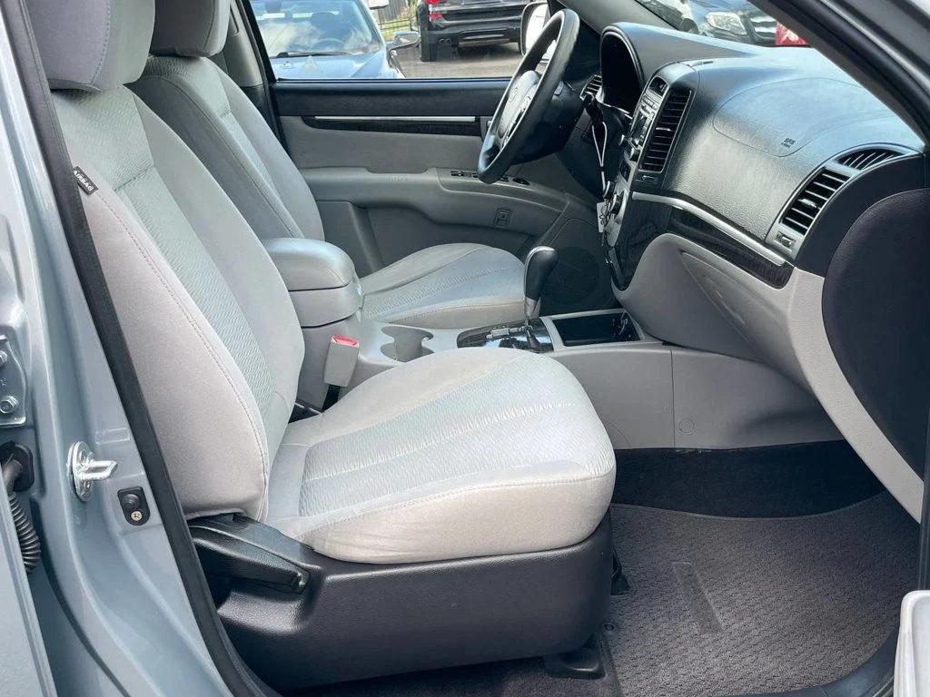 used 2009 Hyundai Santa Fe car, priced at $4,995