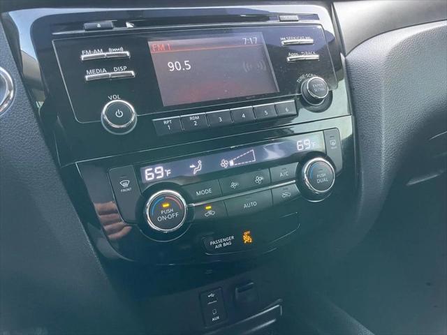 used 2015 Nissan Rogue car, priced at $10,995