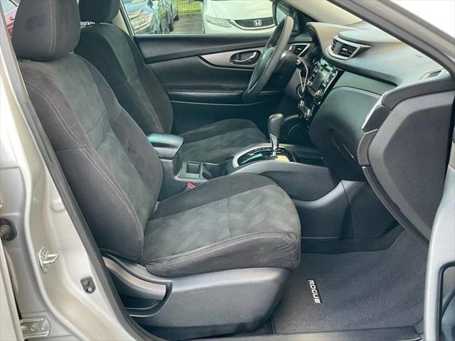 used 2015 Nissan Rogue car, priced at $10,995