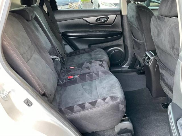 used 2015 Nissan Rogue car, priced at $10,995
